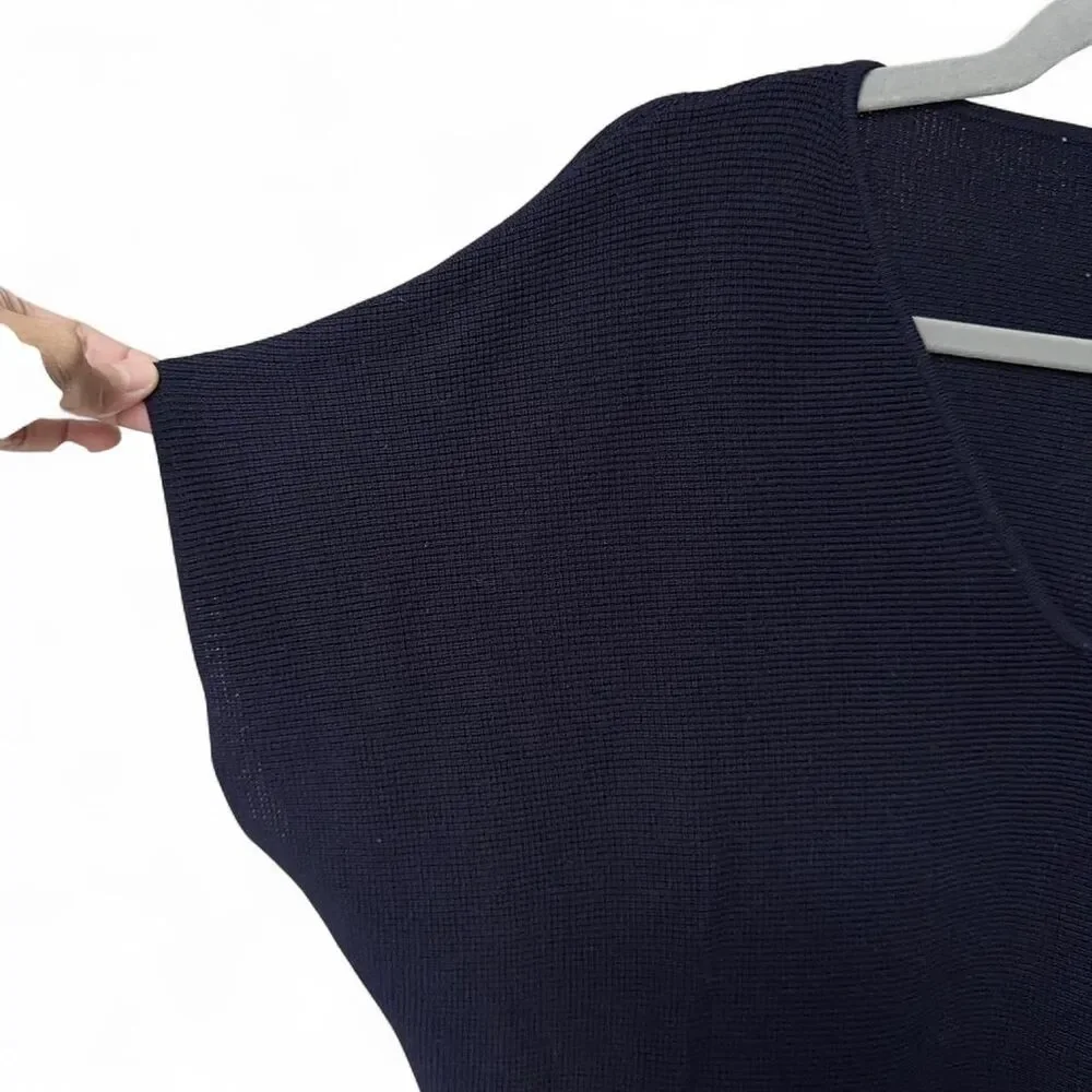 Navy blue V-neck short sleeve knit top size S